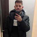 Знакомства: Madalin, 34 года, București