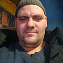 Знакомства: Валера, 38 лет, Северобайкальск