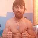 Знакомства: Олег, 33 года, Саратов