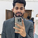 Знакомства: Aditya, 27 лет, Петропавловск