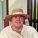 Знакомства: Максим, 39 лет, Кодино