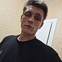 Знакомства: Максим, 21 год, Москва