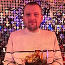 Знакомства: Илья, 30 лет, Мариуполь