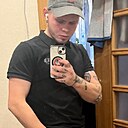 Знакомства: Владислав, 24 года, Киров