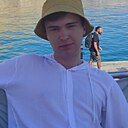 Знакомства: Валентин, 19 лет, Санкт-Петербург