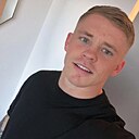 Знакомства: Максим, 32 года, Урюпинск