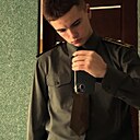 Знакомства: Макс, 19 лет, Калинковичи