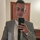 Знакомства: Виктор, 26 лет, Казань