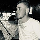 Знакомства: Максим, 23 года, Новороссийск