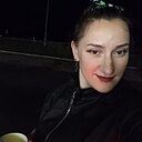 Знакомства: Елена, 22 года, Запорожье
