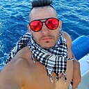 Знакомства: Артём, 32 года, Таганрог