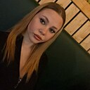 Знакомства: Виктория, 19 лет, Хабаровск