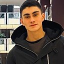 Знакомства: Рустам, 21 год, Звенигород