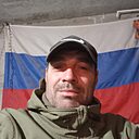 Знакомства: Максим, 44 года, Нижнегорский