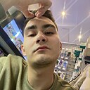 Знакомства: Арсений, 24 года, Москва