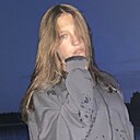 Знакомства: Полина, 19 лет, Санкт-Петербург