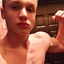 Знакомства: Денис, 23 года, Хабаровск