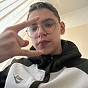 Знакомства: Игорь, 18 лет, Магадан