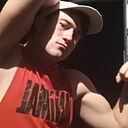 Знакомства: Максим, 23 года, Петриков