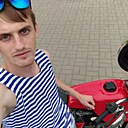 Знакомства: Максим, 30 лет, Ружаны