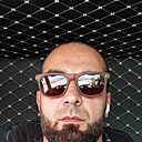 Знакомства: Валид, 33 года, Новый Уренгой