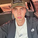 Знакомства: Олег, 23 года, Голицыно