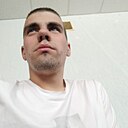 Знакомства: Ярик, 19 лет, Макеевка