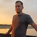 Знакомства: Максим, 32 года, Днепр