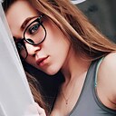 Знакомства: Вероника, 28 лет, Феодосия