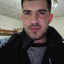 Знакомства: Артём, 25 лет, Геленджик