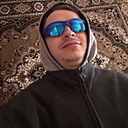 Знакомства: Роман, 21 год, Микашевичи