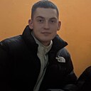 Знакомства: Артём, 22 года, Саратов