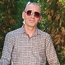 Знакомства: Денис, 44 года, Тихвин
