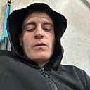 Знакомства: Дима, 19 лет, Троицк