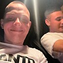 Знакомства: Кирилл, 25 лет, Мариуполь