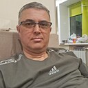 Знакомства: Красавчик, 45 лет, Свободный