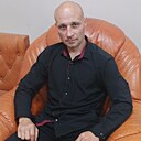 Знакомства: Виталик, 40 лет, Калининград
