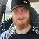 Знакомства: Максим, 22 года, Редкино