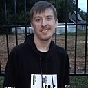 Знакомства: Дмитрий, 23 года, Волжск