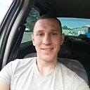 Знакомства: Андрей, 32 года, Орел