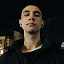 Знакомства: Женя, 20 лет, Владивосток