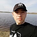 Знакомства: Татарин, 30 лет, Омск