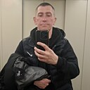 Знакомства: Виктор, 24 года, Сургут
