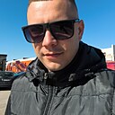 Знакомства: Илья, 30 лет, Новолукомль