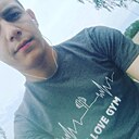 Знакомства: Рома, 25 лет, Геническ