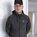 Знакомства: Максим, 34 года, Енакиево
