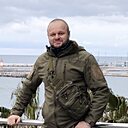 Знакомства: Денис, 37 лет, Луганск