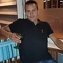 Знакомства: Артём, 32 года, Симферополь