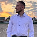 Знакомства: Максим, 23 года, Малояз