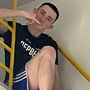 Знакомства: Женя, 21 год, Волковыск